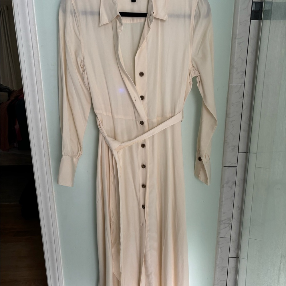 Banana Republic Cream Long Sleeve Dress